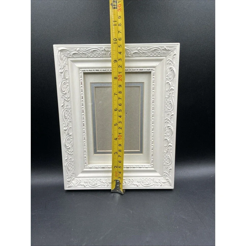 Vintage Style 5” X 7” White Wooden Picture Frame Beautiful Ornate Design